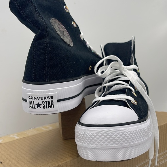 Converse Men’s 171209C Chuck Taylor All Star Lift Platform Canvas Sneakers - Picture 9 of 16